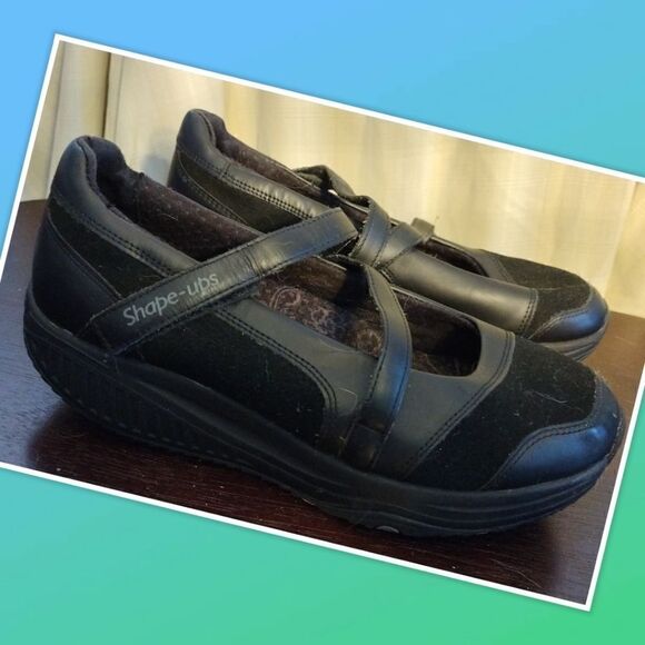 SKECHERS WOMEN'S SHAPE-UPS BLACK LEATHER WALKING  SNEAKERS CASUAL SHOES SIZE 8 - Picture 1 of 5